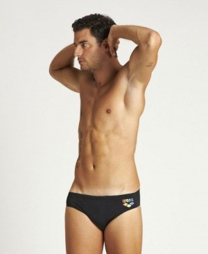 Arena Pride Brief Black | JZOYUVI-97