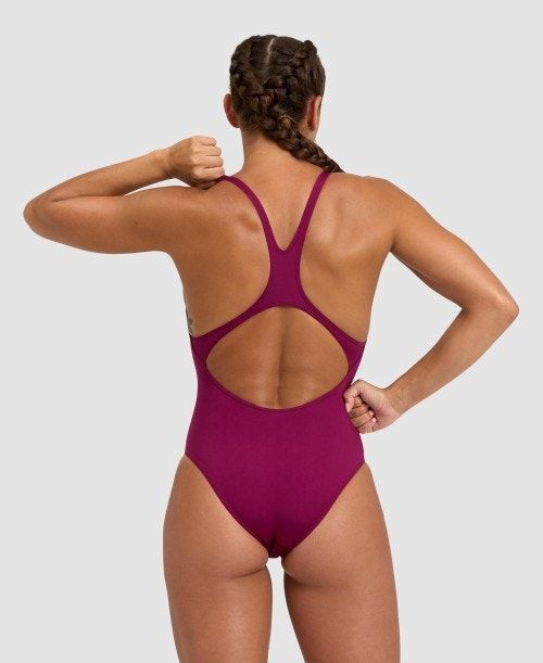 Arena Team Swim Pro Solid One Piece Red / White | MHVKPCN-74